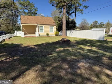 910 S 4th St, Cordele, GA 31015
