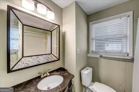 Bath - 2875 Estates Rd, Macon, GA 31216 photo 1 of 1
