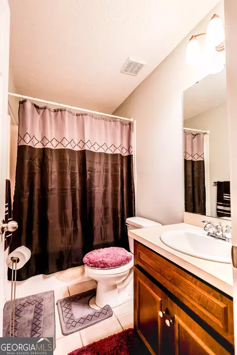 Bath - 8070 Santee Ct, Columbus, GA 31909 photo 4 of 4