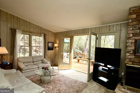 Living - 1102 Yonah Lake Rd, Toccoa, GA 30577 photo 1 of 1