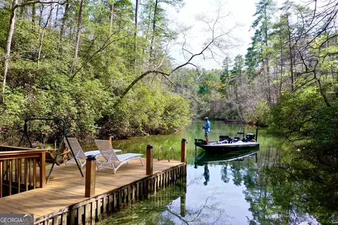 Exterior - 1102 Yonah Lake Rd, Toccoa, GA 30577 photo 8 of 8