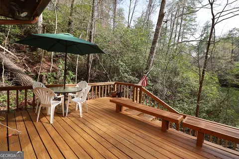 Exterior - 1102 Yonah Lake Rd, Toccoa, GA 30577 photo 5 of 8