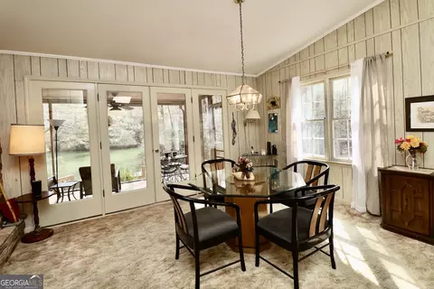 Dining - 1102 Yonah Lake Rd, Toccoa, GA 30577 photo 1 of 2