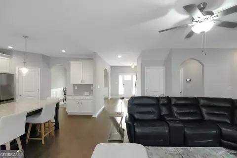 Entry Way - 5002 Tybalt Run, Forsyth, GA 31029 photo 2 of 3