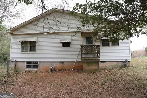 302 Circle Dr, Cornelia, GA 30531 photo 8