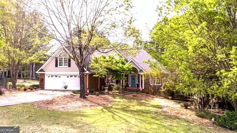 1011 Derby Ln, Bogart, GA 30622