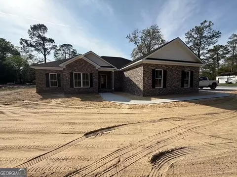 411 N Main St, Statesboro, GA 30458