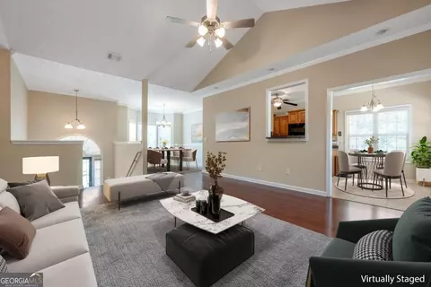 Living - 328 Yorkshire Trce, Hampton, GA 30228 photo 1 of 3