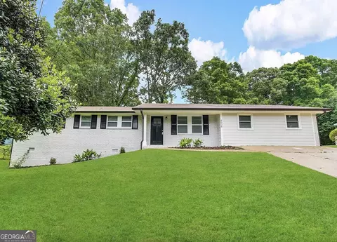 6026 S Bear Dr, Douglasville, GA 30135