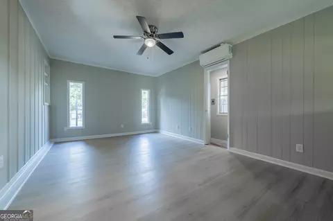 Living - 306 Juniper Rd, Warner Robins, GA 31093 photo 7 of 8