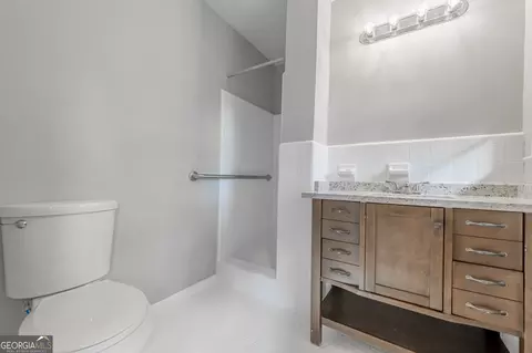 Bath - 306 Juniper Rd, Warner Robins, GA 31093 photo 2 of 2