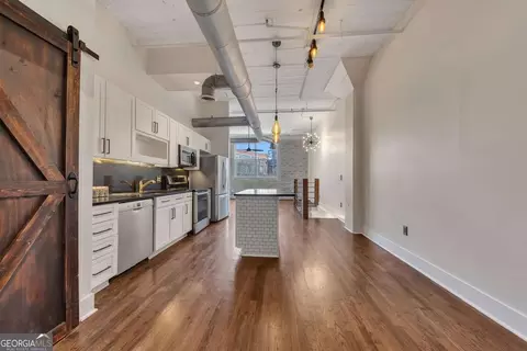 172 Haynes St SW #108, Atlanta, GA 30313
