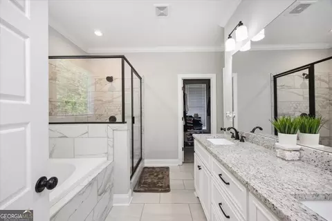 Bath - 41 Laurel Rdg, Forsyth, GA 31029 photo 1 of 3