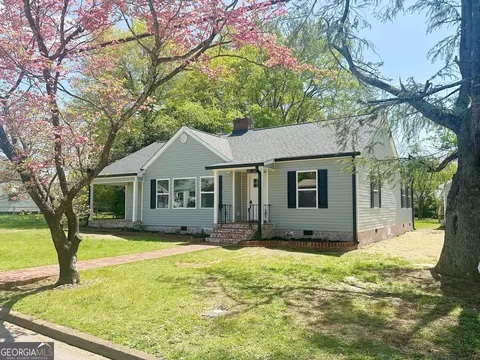 103 Moore St, Trion, GA 30753