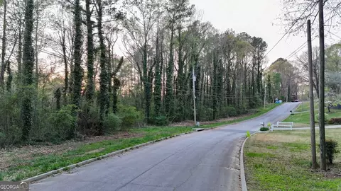 805 Catherine Dr, Lawrenceville, GA 30044