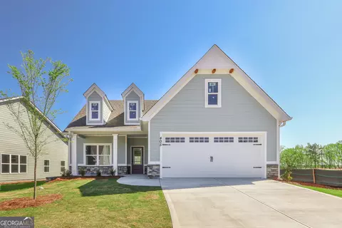 405 Redhaven Dr, Senoia, GA 30276