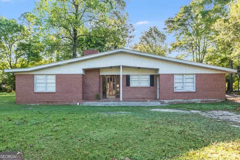 207 Dogwood Dr, Sylvania, GA 30467