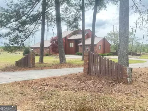 173 Walden Dr #39 & 40, Sandersville, GA 31082