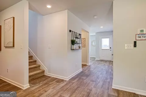 Entry Way - 304 Cody Dr, Macon, GA 31216 photo 1 of 4