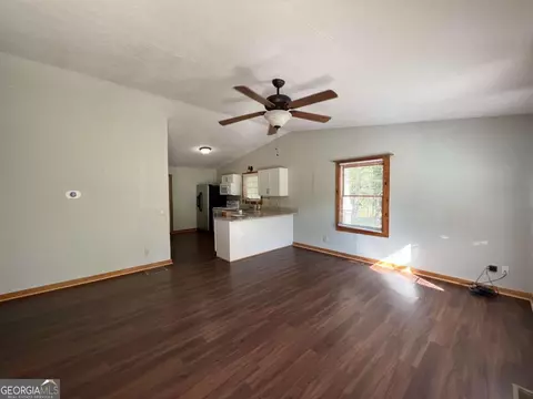 Living - 726 Robertson Loop Rd, Clarkesville, GA 30523 photo 1 of 2