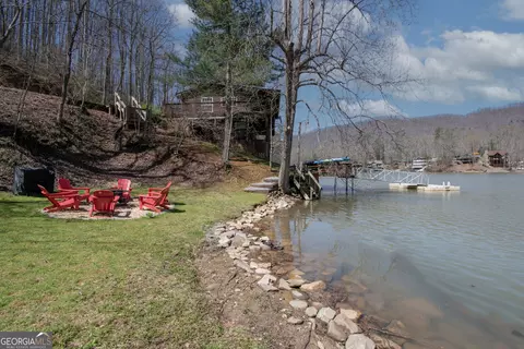 819 E Buffalo Cir, Robbinsville, NC 28771
