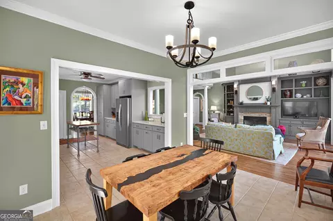 Dining - 804 Eagleview, Anderson, SC 29625 photo 4 of 4
