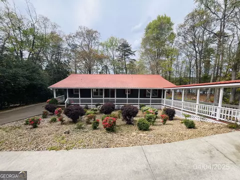 223 Musket Trl, Hartwell, GA 30643
