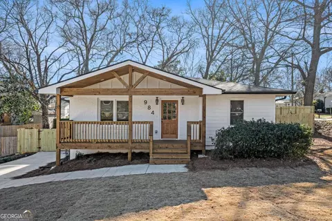 984 Manor Dr SE, Smyrna, GA 30080