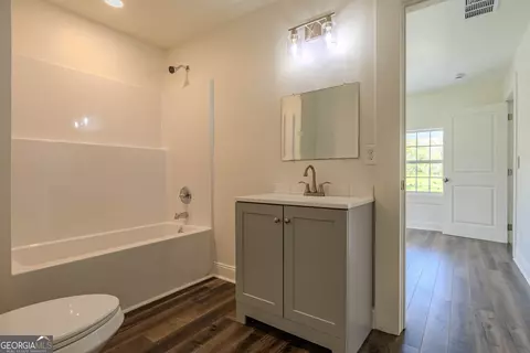 Bath - 8 Mill St, Cave Spring, GA 30124 photo 1 of 3