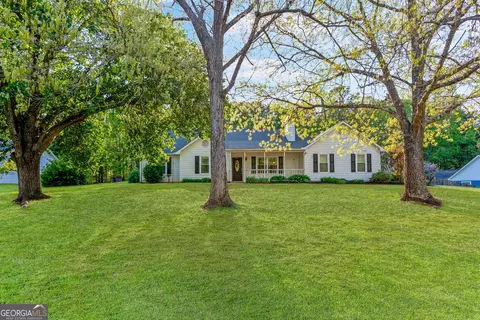 175 River Park Dr, Newnan, GA 30265