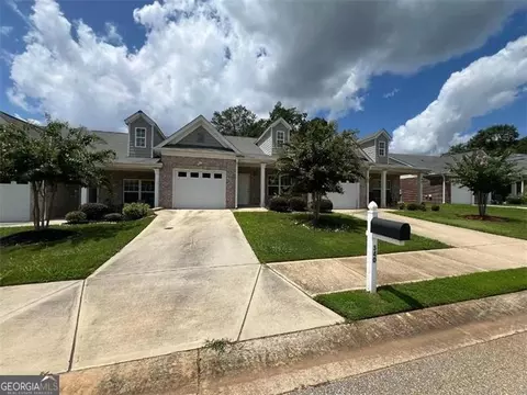 340 Rosenwald Ln, Hampton, GA 30228