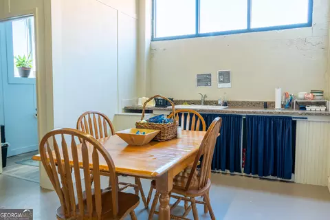 Dining - 18 W Currahee St, Toccoa, GA 30577 photo 4 of 5