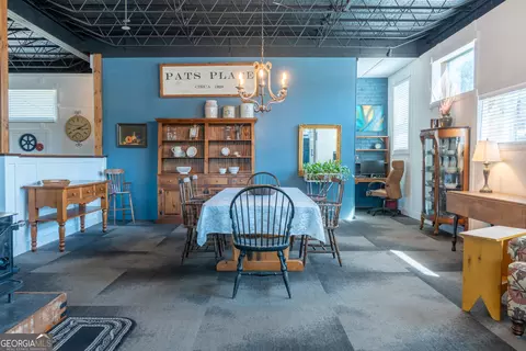 Dining - 18 W Currahee St, Toccoa, GA 30577 photo 3 of 5