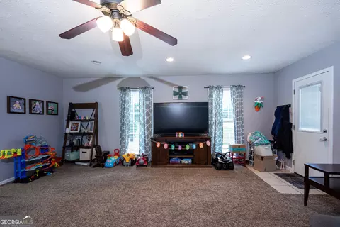 Living - 114 Rockwell Dr, Lagrange, GA 30240 photo 2 of 3