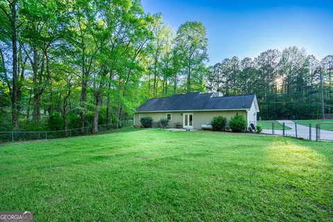 Exterior - 114 Rockwell Dr, Lagrange, GA 30240 photo 6 of 7