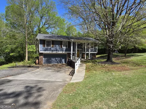 35 View Dr SE, Rome, GA 30161