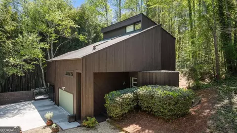 2683 Fleur De Lis Pl, Atlanta, GA 30360