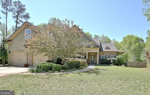 30 Colonial Ct, Senoia, GA 30276