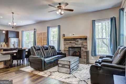 Living - 239 Fox Rd, Griffin, GA 30224 photo 1 of 1
