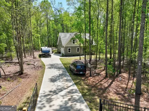 Exterior - 239 Fox Rd, Griffin, GA 30224 photo 2 of 5