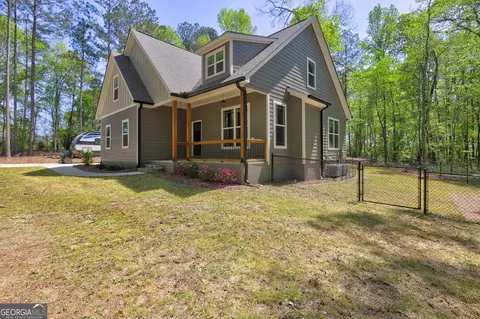 Exterior - 239 Fox Rd, Griffin, GA 30224 photo 4 of 5