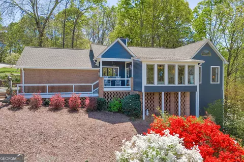 56 Sunrise Ln, Cleveland, GA 30528