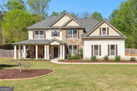124 Wills Run Dr, Senoia, GA 30276