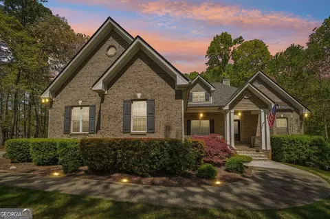 45 Harvey Ave, Covington, GA 30016 photo 3