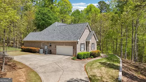45 Harvey Ave, Covington, GA 30016 photo 8