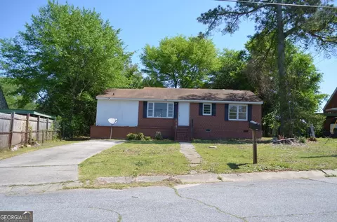 3082 Somerset Dr, Macon, GA 31206