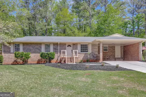 15 Windsor Rd, Newnan, GA 30263