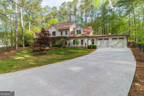 2050 Henderson Heights Trl, Alpharetta, GA 30004