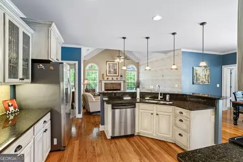 Kitchen - 2060 Dixie Rd, Covington, GA 30014 photo 3 of 3