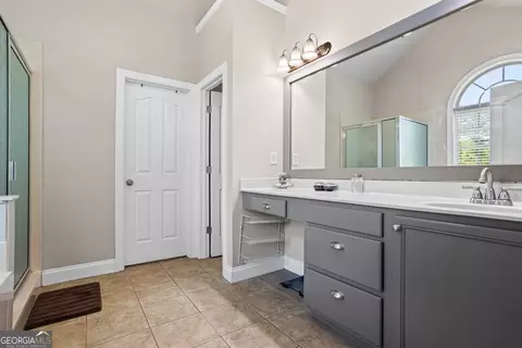 Bath - 2060 Dixie Rd, Covington, GA 30014 photo 1 of 5